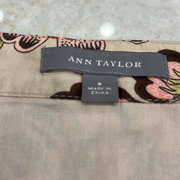Ann‎ Taylor Flouncy Fit and Flare Tiered Skirt Floral Cotton Lined Size 6 - Picture 8 of 12